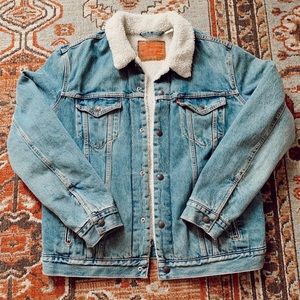 Men’s Levi’s Sherpa Lined Trucker Jacket